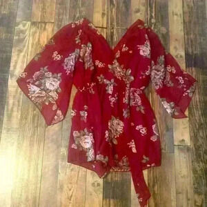 Women’s beautiful half sleeve short romper size large